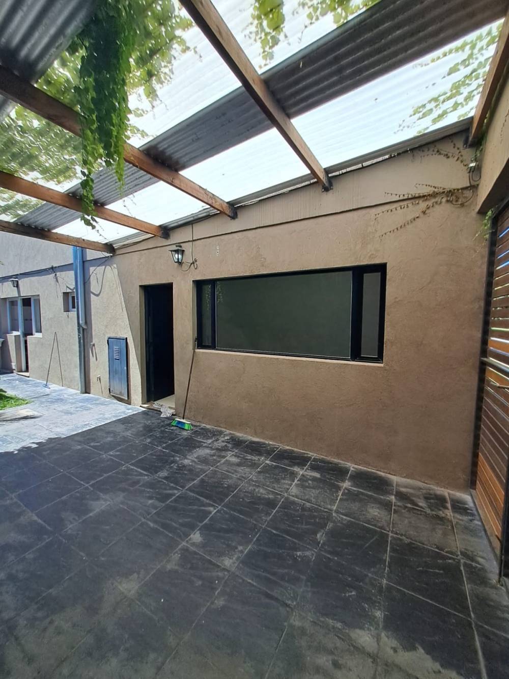 Duplex en excelente estado, listo para habitar