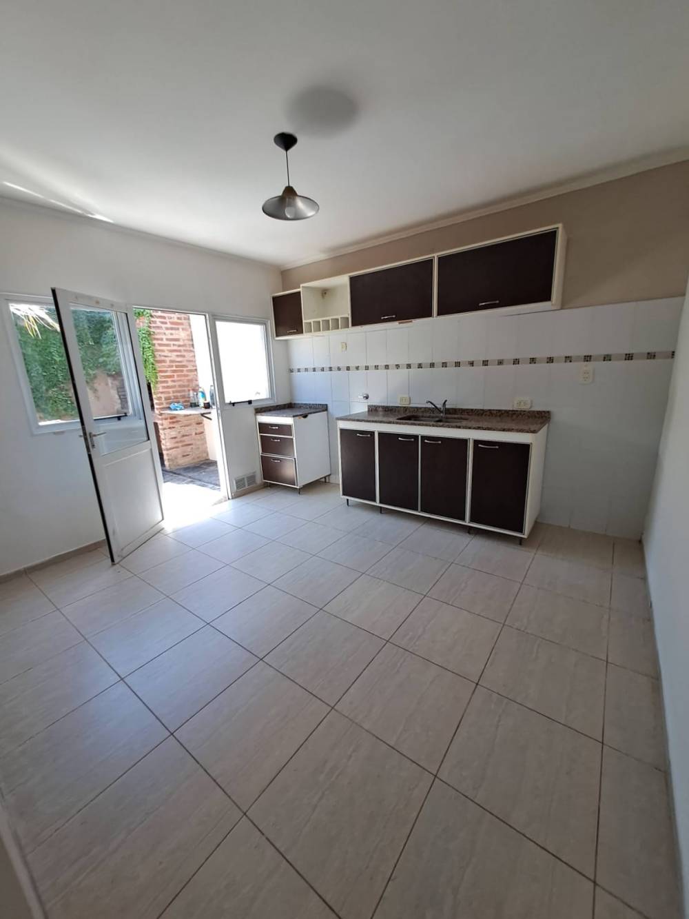 Duplex en excelente estado, listo para habitar