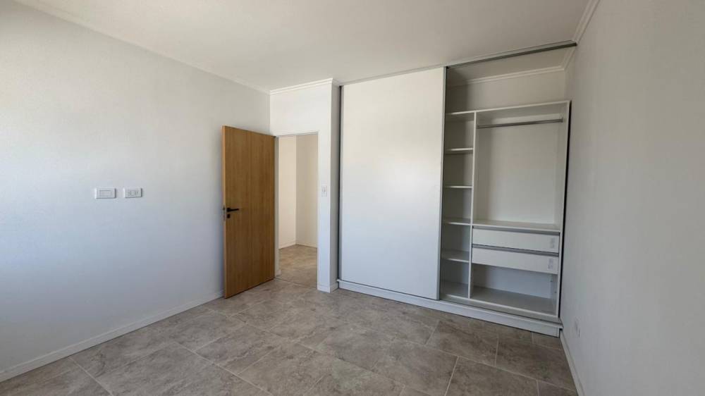 Departamentos 2 ambientes a estrenar con cochera en venta – Calle Goldaracena