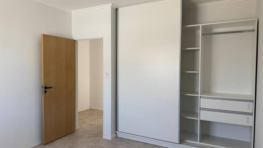 Departamentos 2 ambientes a estrenar con cochera en venta – Calle Goldaracena