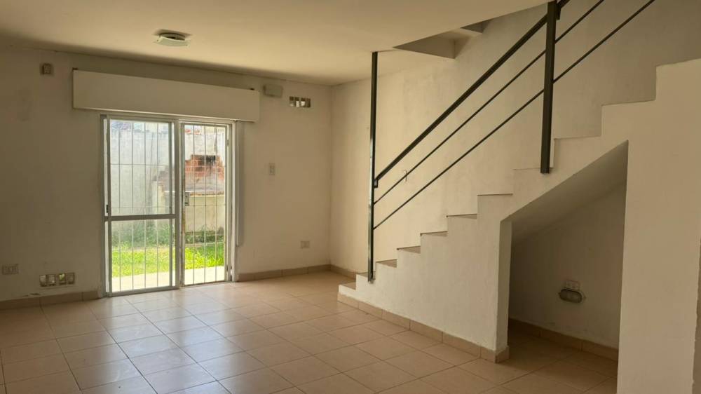 Duplex en alquiler Palacios 812