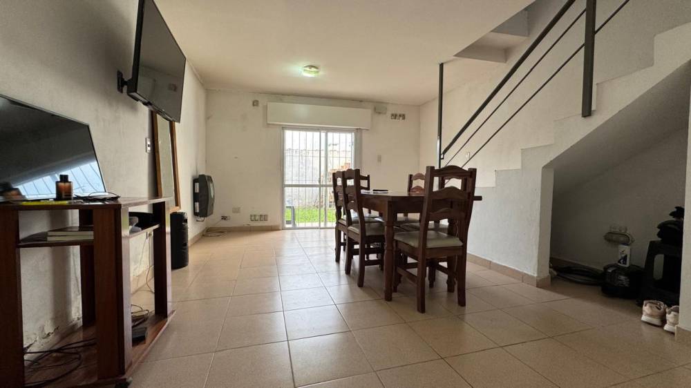 Dúplex en venta – Funcional, luminoso y con todos los servicios