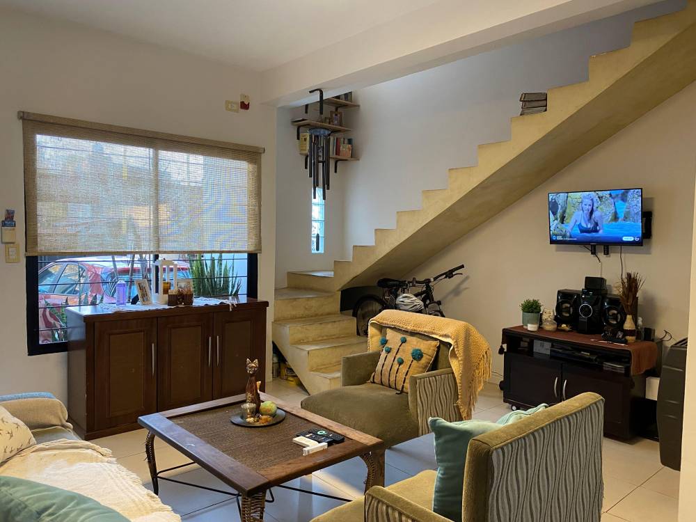 DUPLEX UBICADO SOBRE CALLE JUAN JOSÉ FRANCO