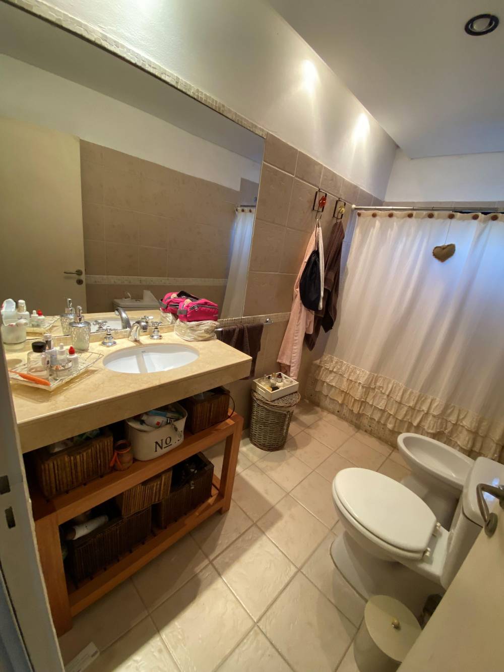 DUPLEX UBICADO SOBRE CALLE JUAN JOSÉ FRANCO