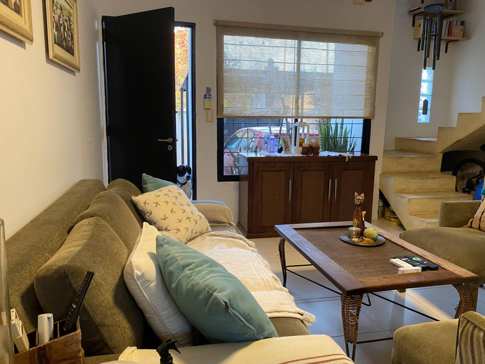 DUPLEX UBICADO SOBRE CALLE JUAN JOSÉ FRANCO