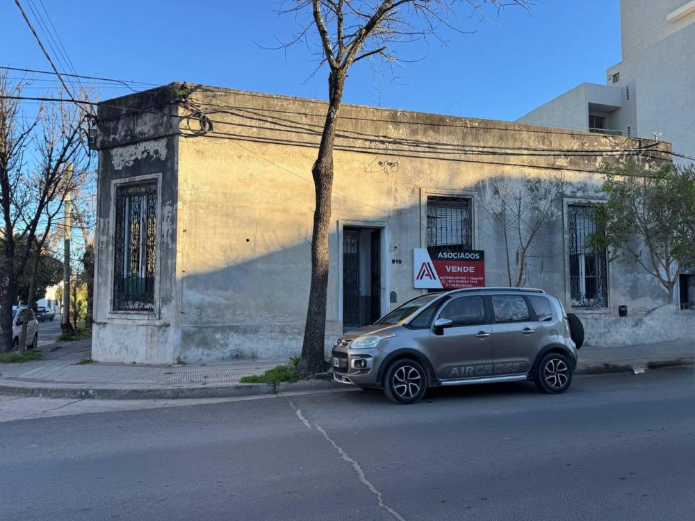 Esquina con gran potencial en Gualeguaychú, Doello Jurado y Alberdi