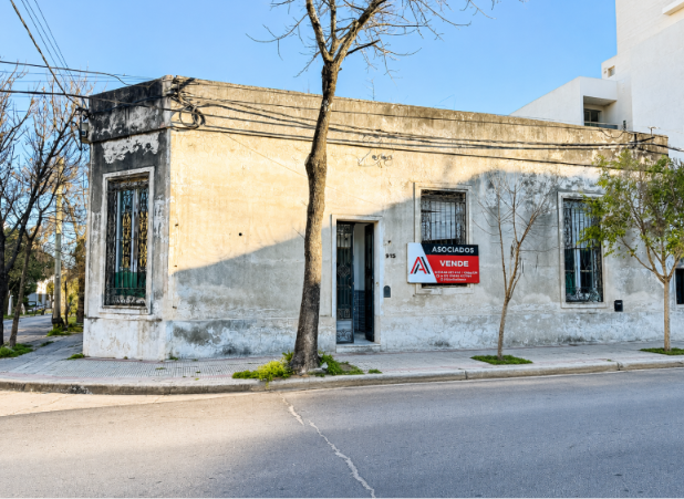 Esquina con gran potencial en Gualeguaychú, Doello Jurado y Alberdi