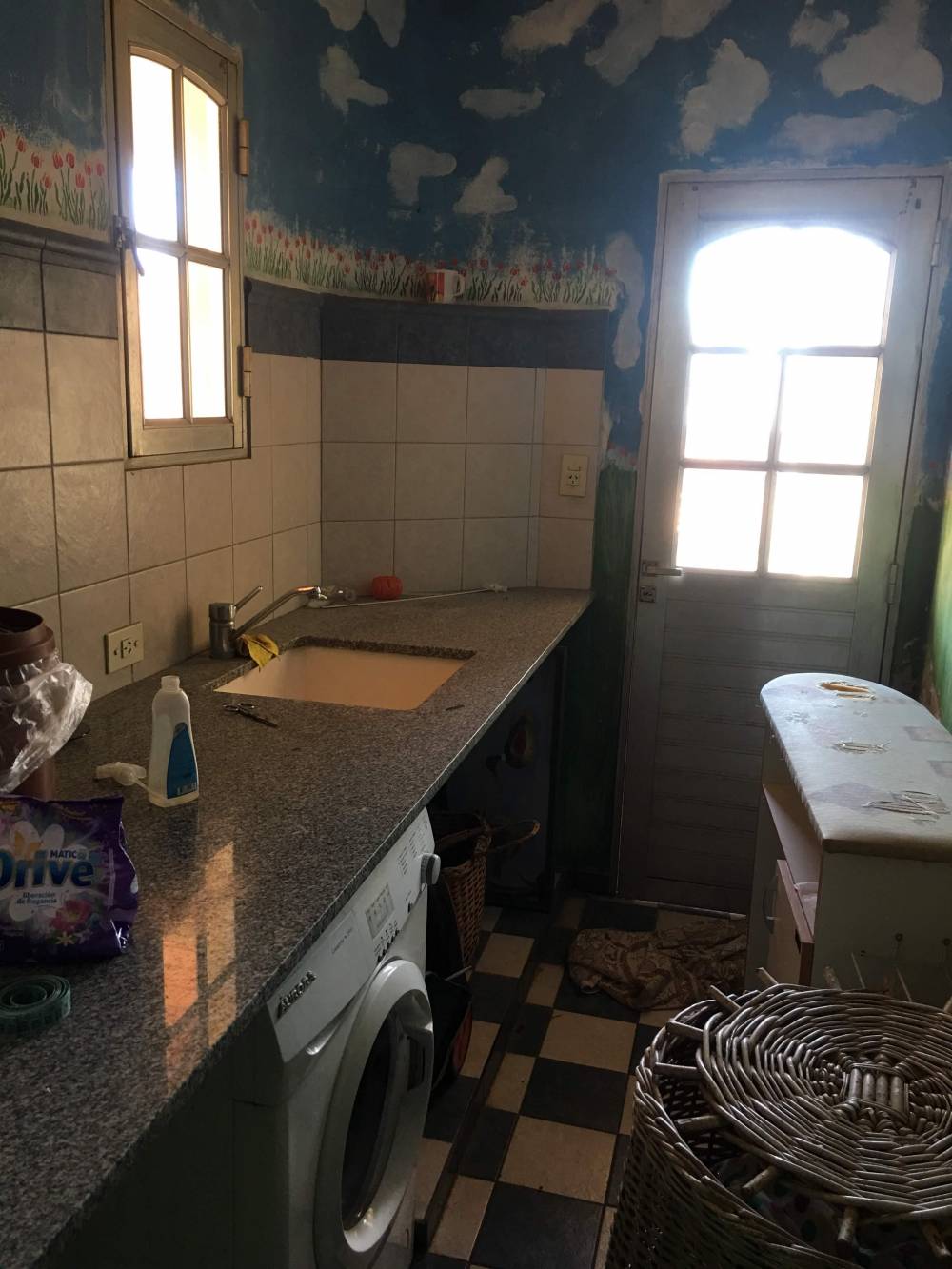 Propiedad de 2 plantas con quincho, piscina y cochera