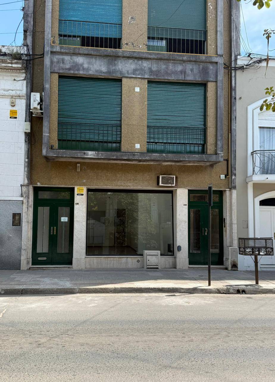 Local Centrico Urquiza 830