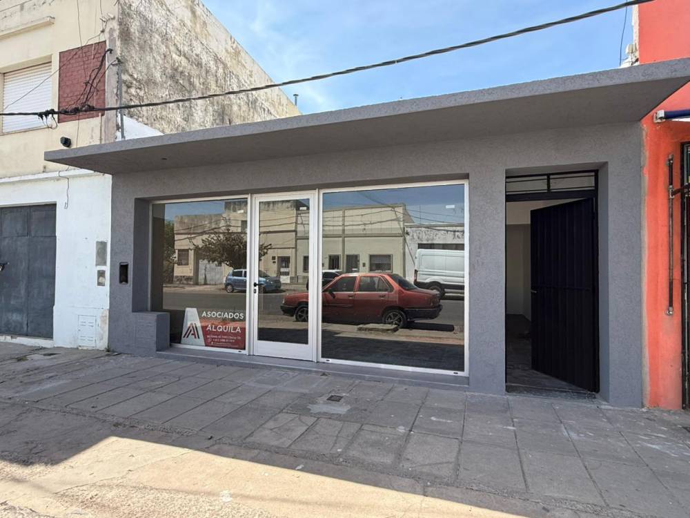 Local Primera Junta 370