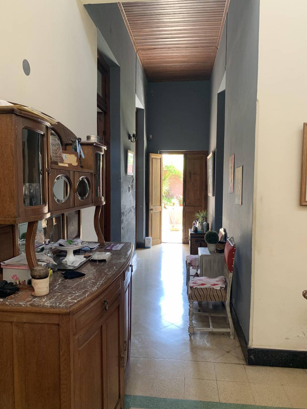  Casa de 4 Dormitorios con quincho y pileta en excelente ubicación