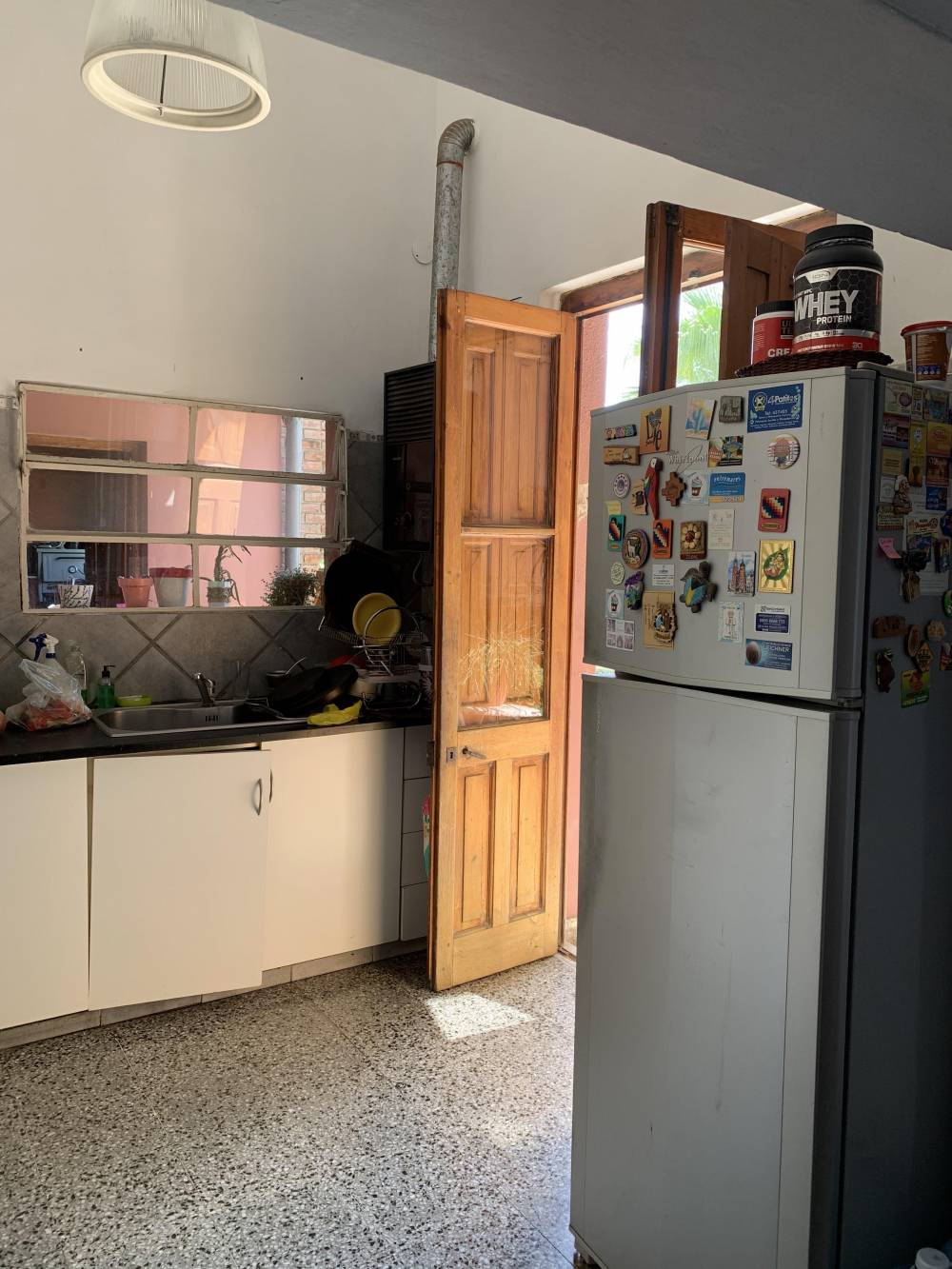  Casa de 4 Dormitorios con quincho y pileta en excelente ubicación