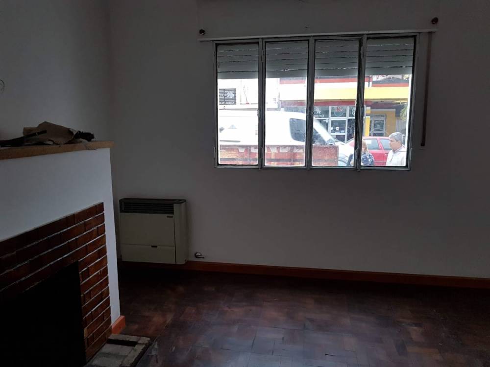 PROPIEDAD CENTRICA - 1RA JUNTA Y URQUIZA