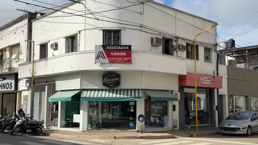 PROPIEDAD EN ESQUINA 25 DE MAYO Y CHALUP
