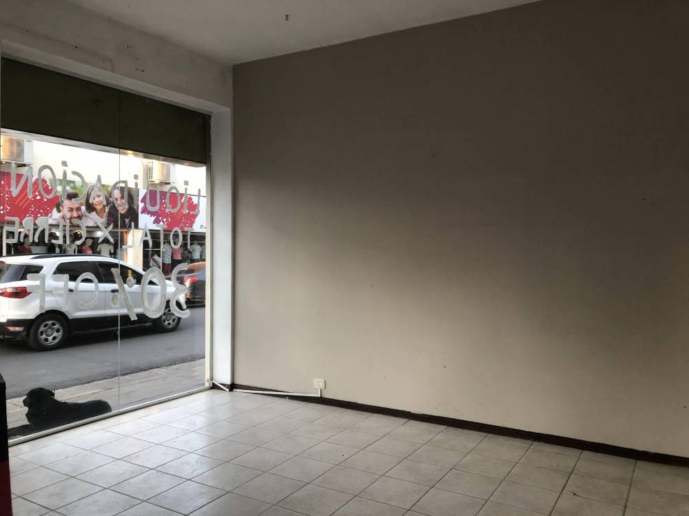 PROPIEDAD EN ESQUINA 25 DE MAYO Y CHALUP