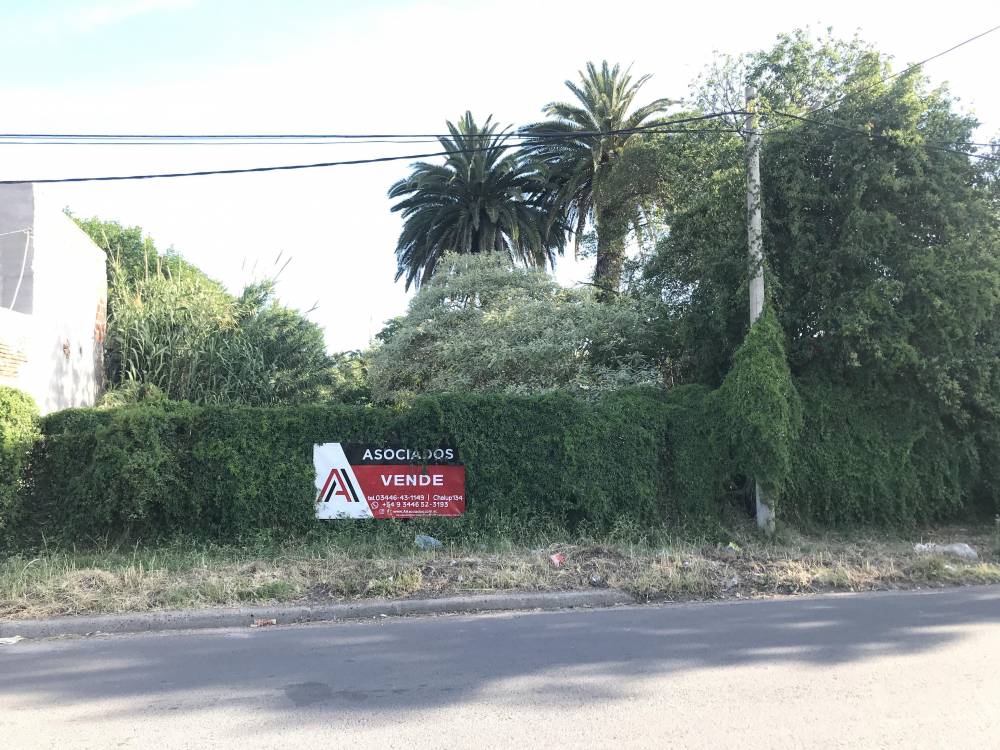 Terreno en Venta - 366 m² sobre Avenida Candido Irazusta, Gualeguaychú