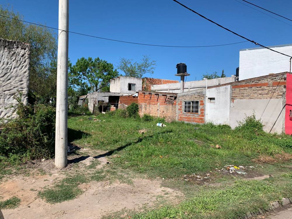 TERRENO DE 268 M2 SOBRE AVENIDA PARQUE - (AV. CÁNDIDO IRAZUSTA)