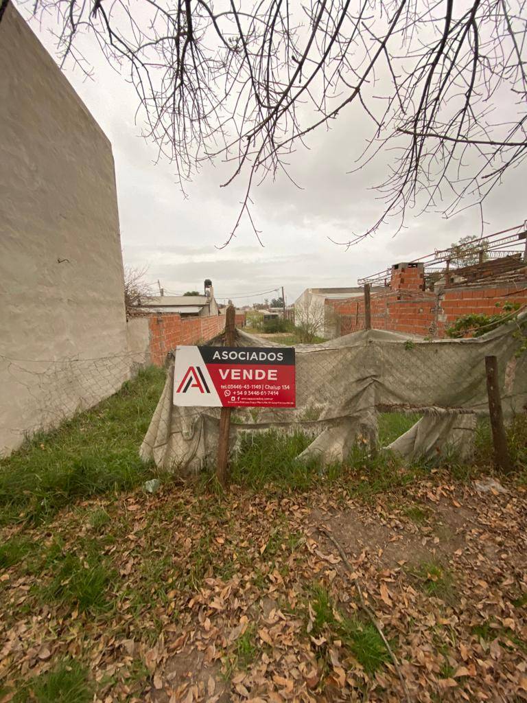 TERRENO DE 323M2 - SOBRE CALLE VILLA DEL CERRO, ZONA AGROTECNICO