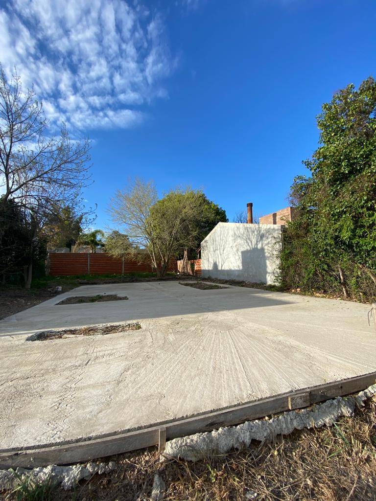 Listo para Construir: Terreno de 378 m² con Servicios Completos
