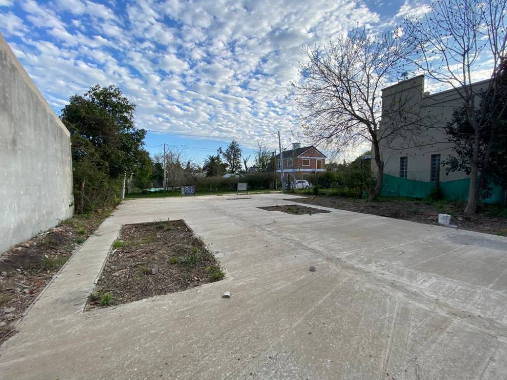 Listo para Construir: Terreno de 378 m² con Servicios Completos