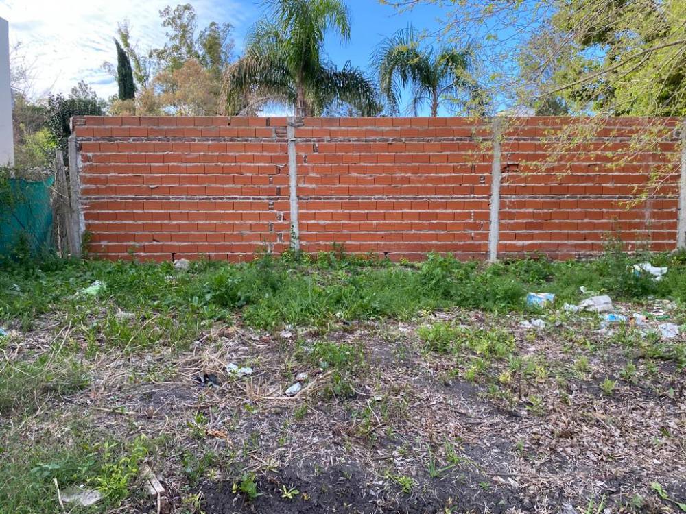 Listo para Construir: Terreno de 378 m² con Servicios Completos