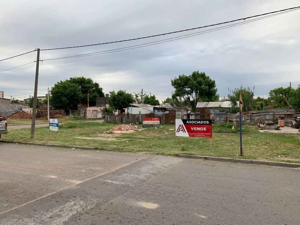 TERRENO DE 448 M2 SOBRE AVENIDA PARQUE - (AV. CÁNDIDO IRAZUSTA)