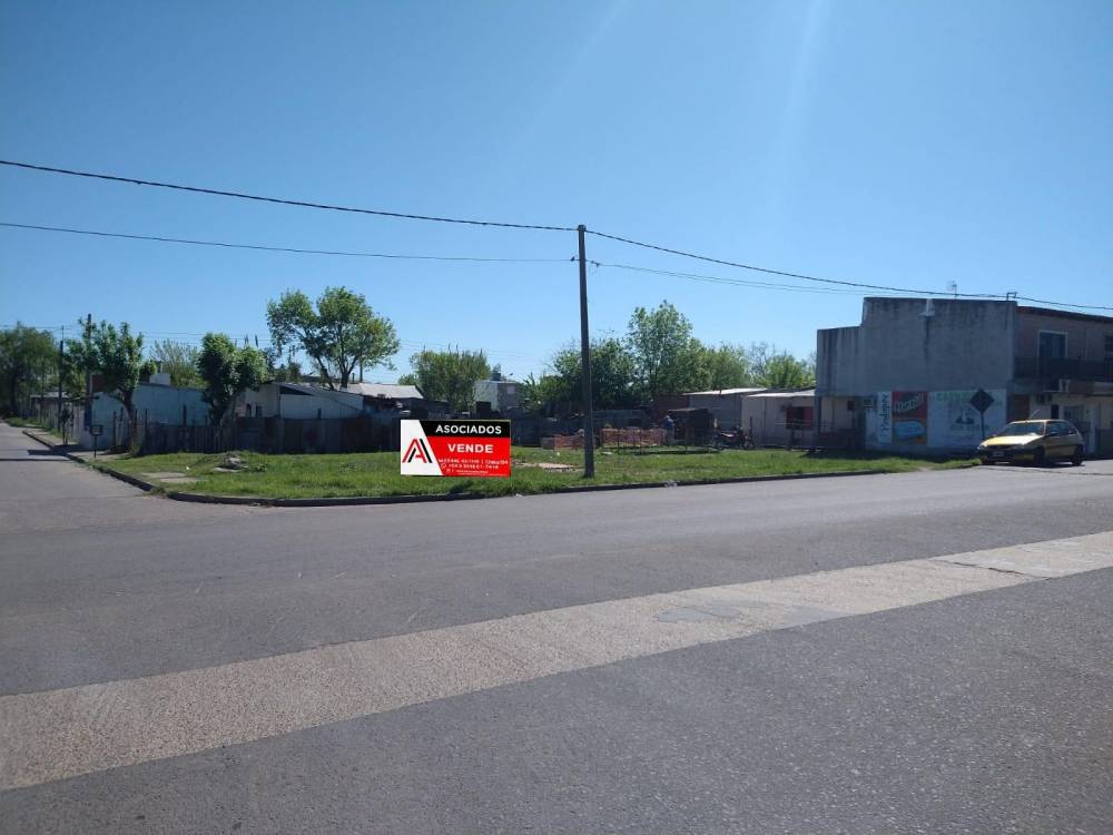 TERRENO DE 448 M2 SOBRE AVENIDA PARQUE - (AV. CÁNDIDO IRAZUSTA)