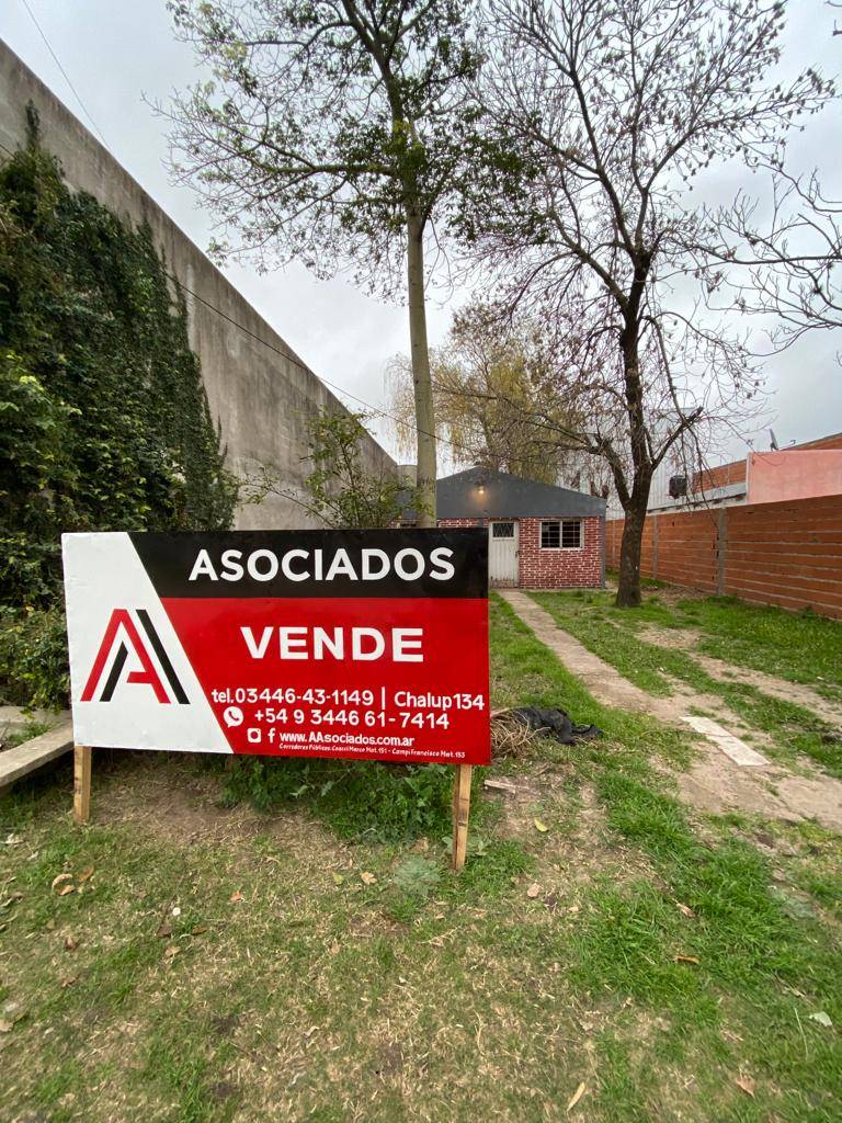 Terreno con contrucción de 580 m2, calle Furquez