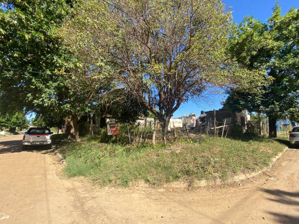 TERRENO EN ESQUINA SAN JUAN Y GUTENBERG