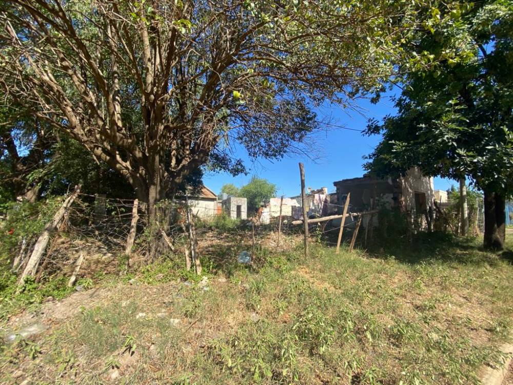 TERRENO EN ESQUINA SAN JUAN Y GUTENBERG