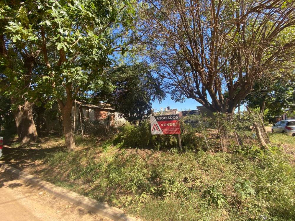 TERRENO EN ESQUINA SAN JUAN Y GUTENBERG