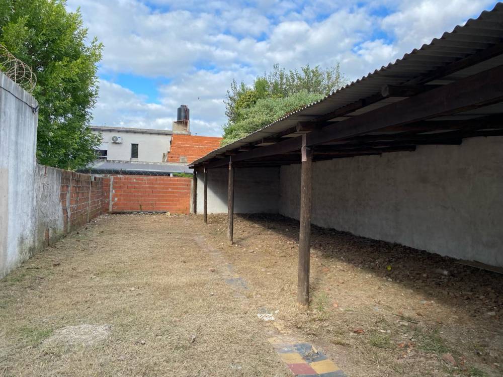TERRENO SOBRE CALLE HERNÁNDEZ - ZONA HOSPITAL 
