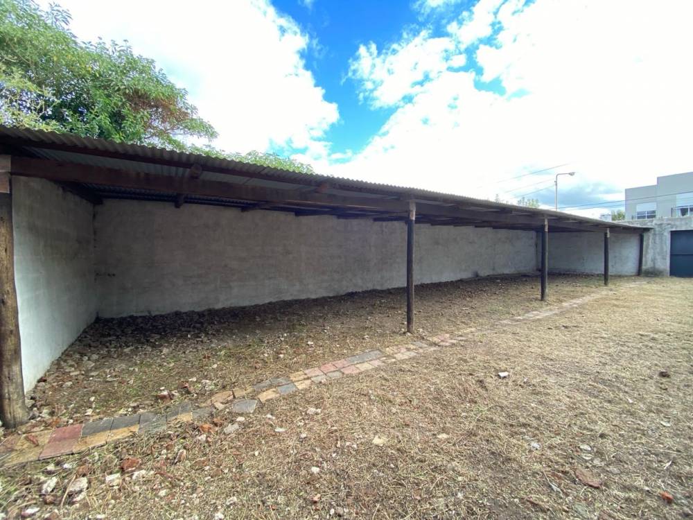 TERRENO SOBRE CALLE HERNÁNDEZ - ZONA HOSPITAL 