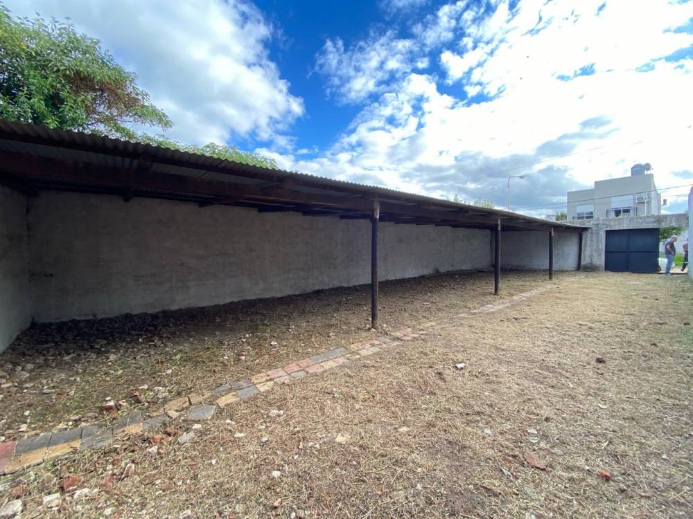 TERRENO SOBRE CALLE HERNÁNDEZ - ZONA HOSPITAL 