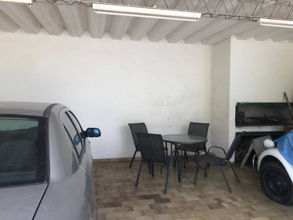 Casa y galpón en Venta - Barrio Parma. Sobre calle Urquiza