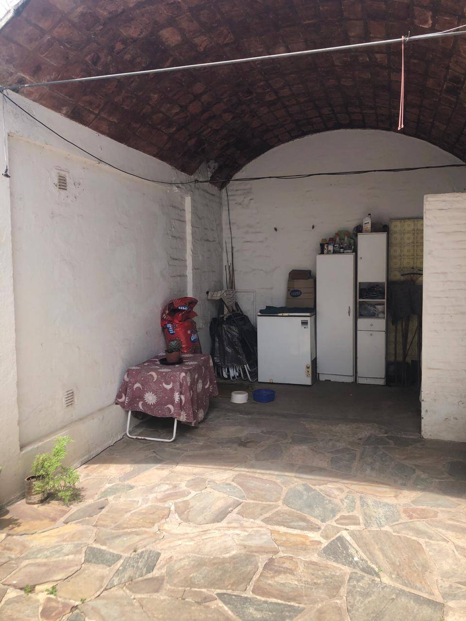 Casa y galpón en Venta - Barrio Parma. Sobre calle Urquiza