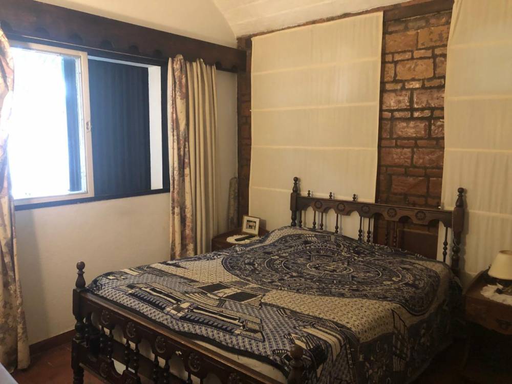 Casa y galpón en Venta - Barrio Parma. Sobre calle Urquiza