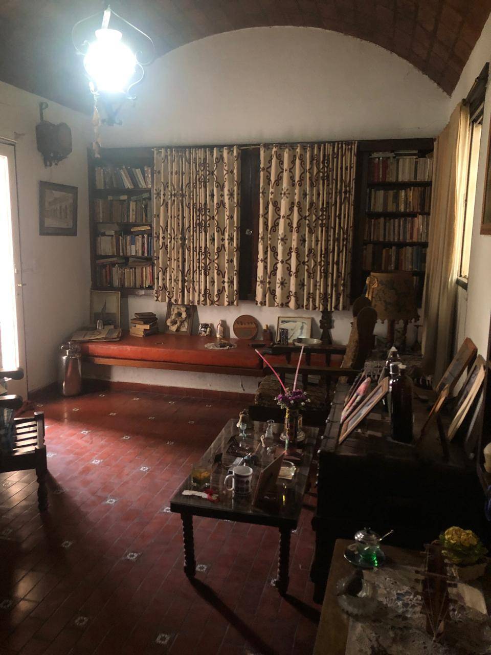 Casa y galpón en Venta - Barrio Parma. Sobre calle Urquiza