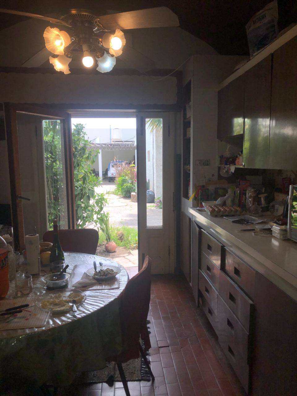 Casa y galpón en Venta - Barrio Parma. Sobre calle Urquiza