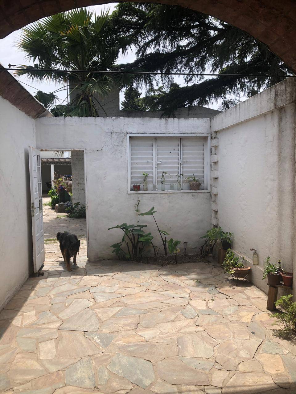 Casa y galpón en Venta - Barrio Parma. Sobre calle Urquiza