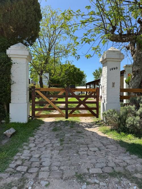 Casa Quinta con Piletas y Casas de Huéspedes – Ideal para Disfrutar