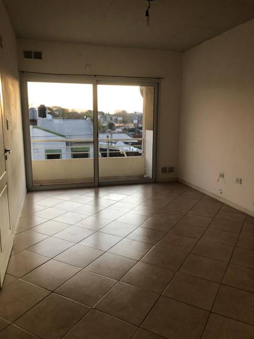 Departamento dos ambientes con balcon