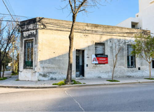 Esquina con gran potencial en Gualeguaychú, Doello Jurado y Alberdi