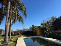 Casa 3 dormitorios con parque y pileta en Pueblo Belgrano | Se evalúa permuta