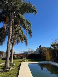 Casa 3 dormitorios con parque y pileta en Pueblo Belgrano | Se evalúa permuta
