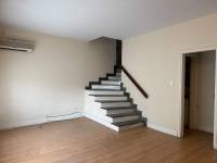 Casa de 4 dormitorios en esquina, con doble cochera - excelente ubicación