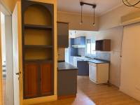 Casa de 4 dormitorios en esquina, con doble cochera - excelente ubicación