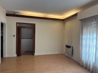 Casa de 4 dormitorios en esquina, con doble cochera - excelente ubicación