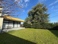 Casa dos dormitorios y patio amplio