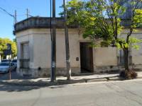 Casa en esquina a solo 3 cuadras del centro, Colombo y 9 de Julio 